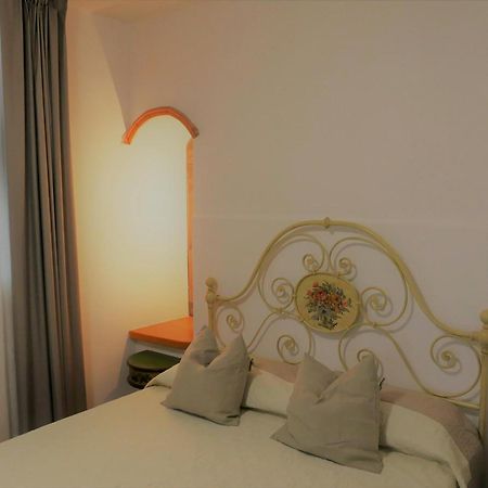 Appartamento Antico Pozzo Prato  Exterior photo